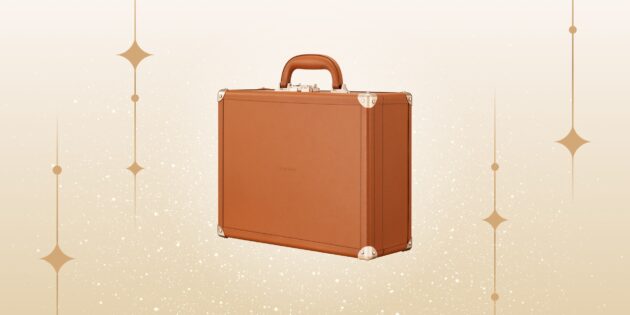 В чём секрет вашей неотразимости Откройте специальный чемоданчик и узнайте!